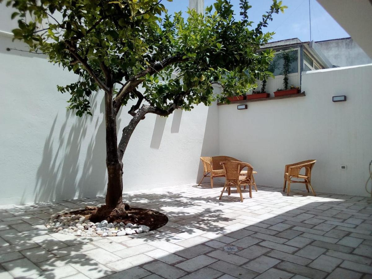 卡斯崔加纳诺德尔卡波Cortile Calinea住宿加早餐旅馆 外观 照片